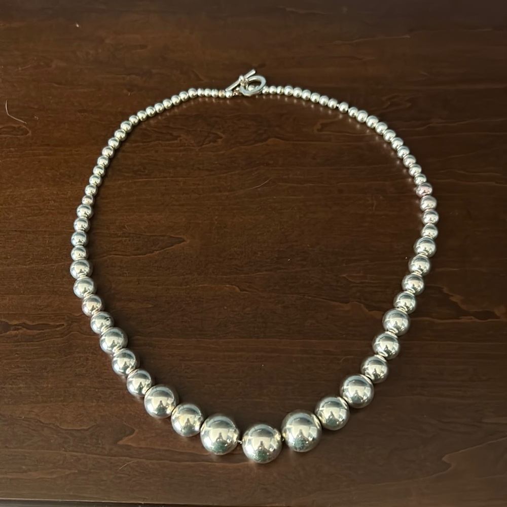 Women’s silver bead necklace